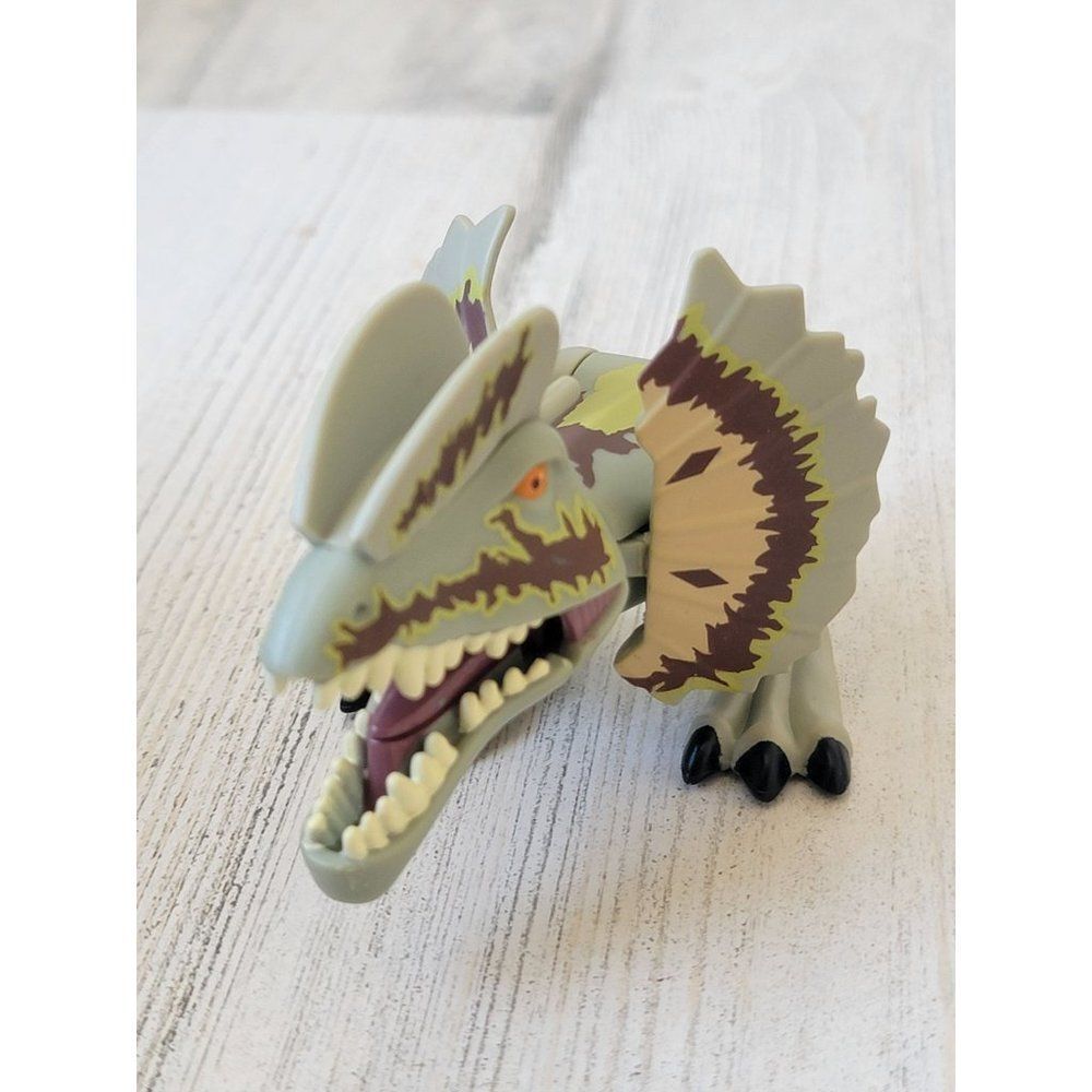 Hasbro 2015 Jurassic Park dilophosaurus scary dinosaur‎ toy figure
